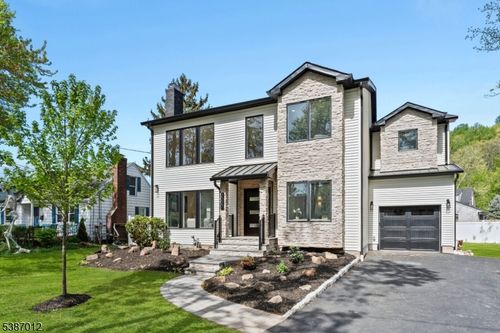 2227 Pine Ter, Scotch Plains, NJ, 07076-1329 | Card Image
