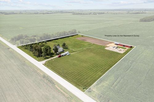 8534 145th St, Blue Grass, IA, 52726-9331 | Card Image