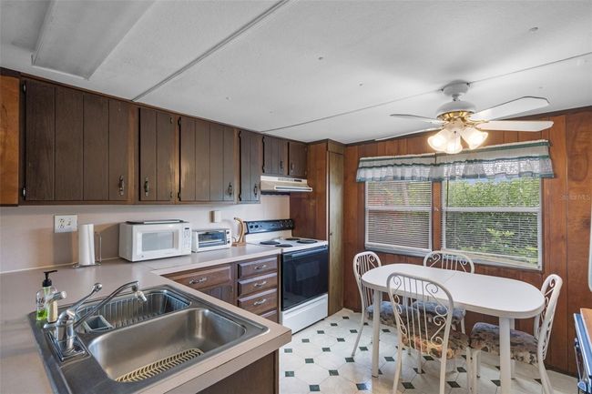 Breakfast Nook | Image 38