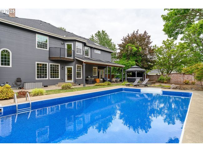 2351 Nw Pinehurst Dr, House other with 5 bedrooms, 3 bathrooms and 3 parking in McMinnville OR | Image 39