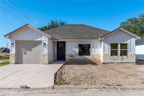 314 E 10th St, San Juan, TX, 78589-2921 | Card Image
