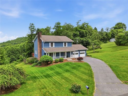 104 Northridge Dr, Boone, NC, 28607-7134 | Card Image