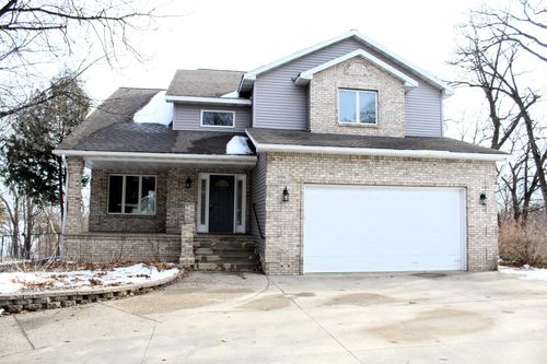 17042 250th Ave, Paynesville, MN, 56362-9743 | Card Image