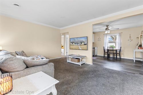 26641 Ridgemont St, Roseville, MI, 48066-7123 | Card Image