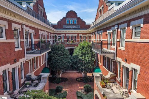 unit-5-400 E Washington Street, Greenville, SC, 29601 | Card Image