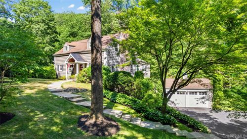 38 Winfield Ave, Harrison, NY, 10528-2412 | Card Image