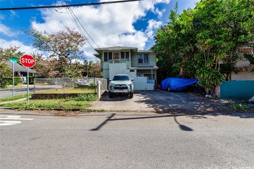 1504 Dominis St, Honolulu, HI, 96822-3233 | Card Image