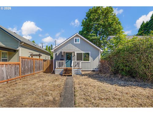628 G St, Springfield, OR, 97477-4047 | Card Image