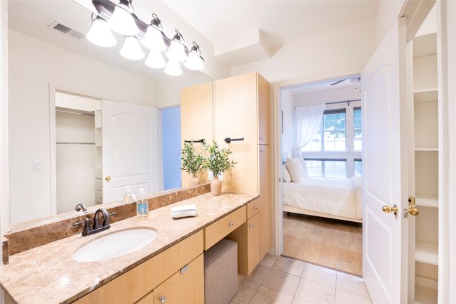 APT-206 - 3225 Turtle Creek Blvd, Condo with 2 bedrooms, 2 bathrooms and null parking in Dallas TX | Image 15