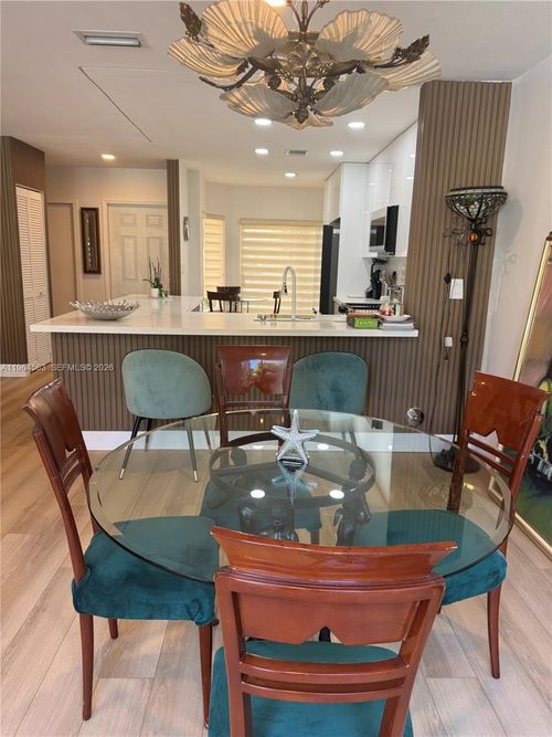 10233 Nw 52nd Ln, Doral, FL, 33178-6620 | Card Image