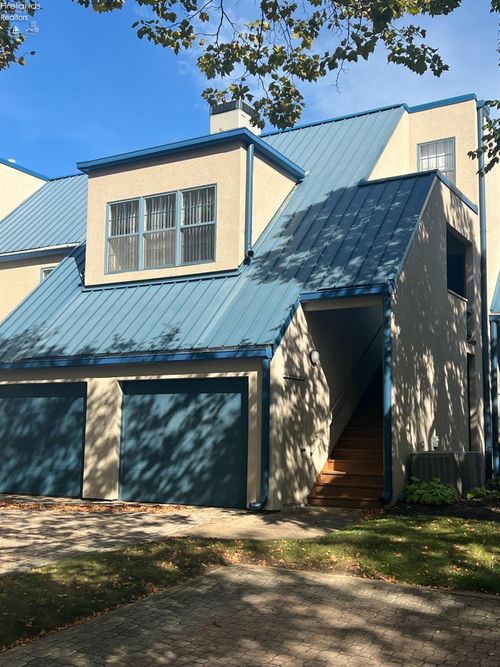 d-4475 Marin Hbr, Port Clinton, OH, 43452-3021 | Card Image