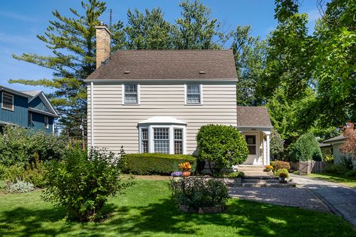 2022 Center Ave, Northbrook, IL, 60062-4515 | Card Image