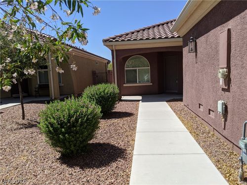 none-7437 Ravines Ave, Las Vegas, NV, 89131-1780 | Card Image