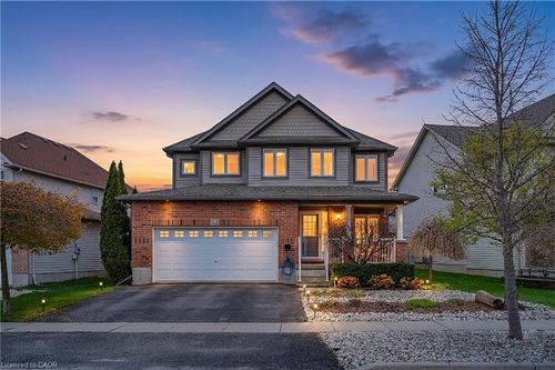162 Livingston Boulevard, Baden, ON, N3A4K9 | Card Image