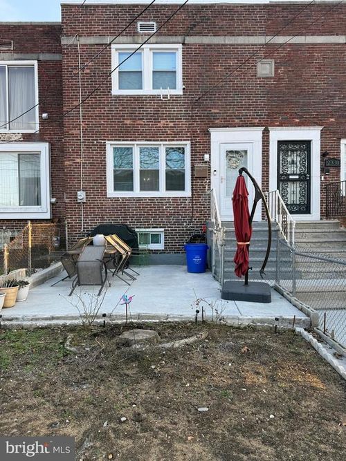 2932 Clinton St, CAMDEN, NJ, 08105-2836 | Card Image