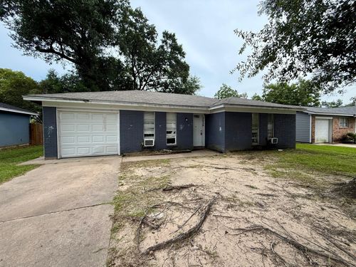 3656 Hemlock Ln, Orange, TX, 77630-4214 | Card Image