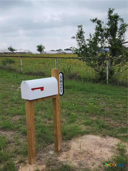 3921 County Road 334, Stockdale, TX, 78160 | Card Image