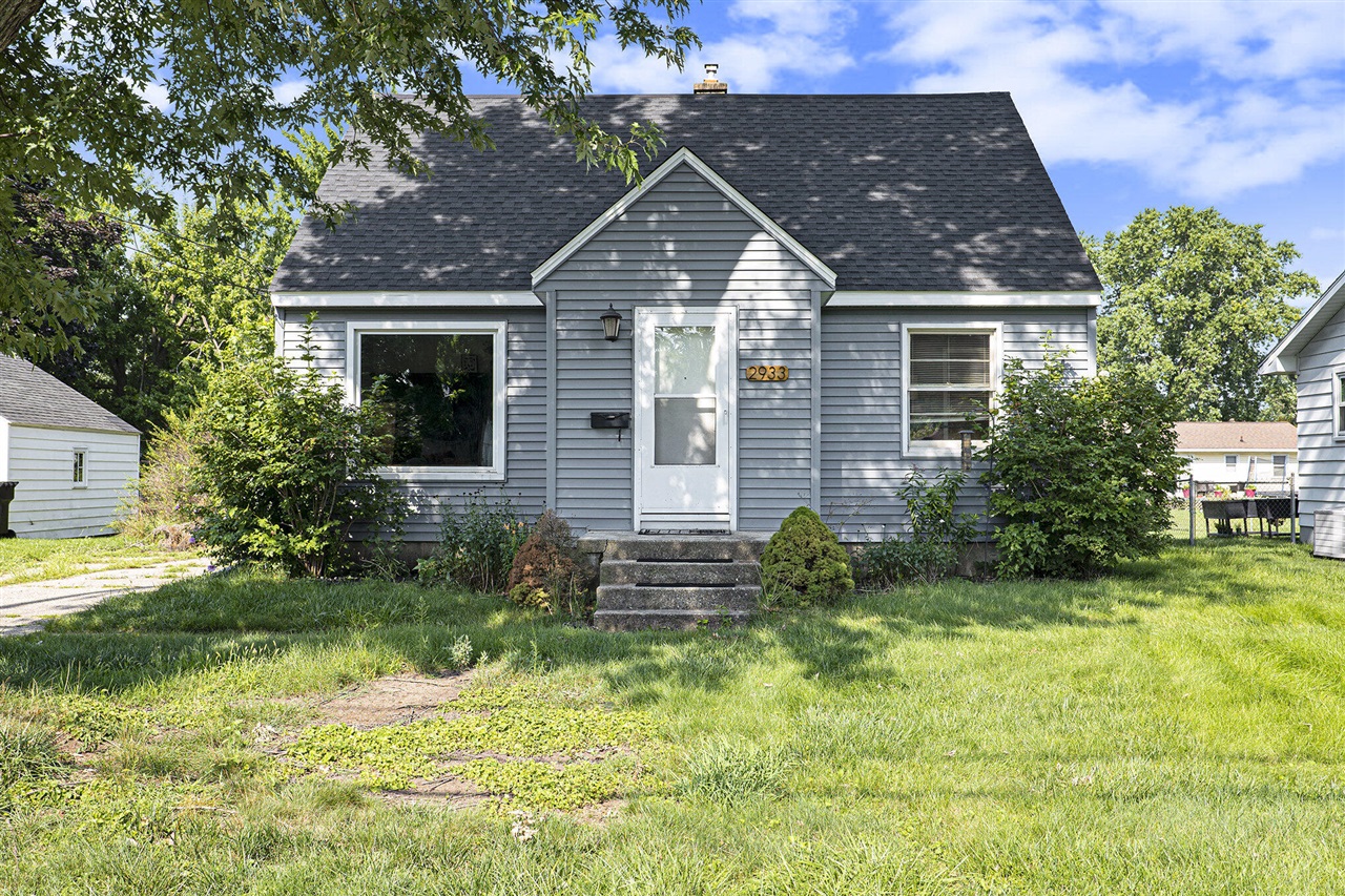 Sharon Ave, Wyoming, MI 49519