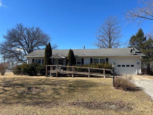 401 Oak Dr, Roberts, IL, 60962-8102 | Card Image