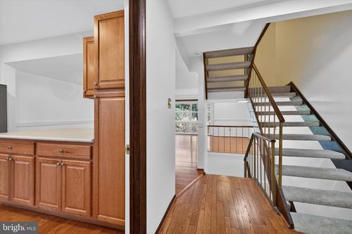 9250 Three Oaks Dr, SILVER SPRING, MD, 20901-3364 | Card Image