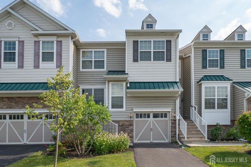 3 Bauer Ln, Cranbury, NJ, 08512-3414 | Card Image