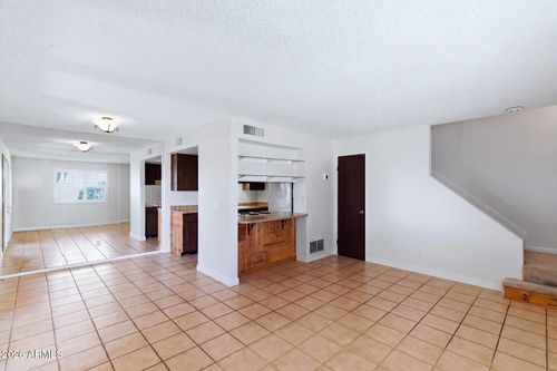 b-10208 N 8th Place, Phoenix, AZ, 85020 | Card Image