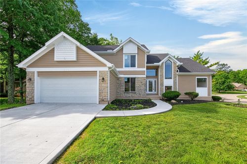 811 Wind Bluff Pt, Springboro, OH, 45066-9014 | Card Image
