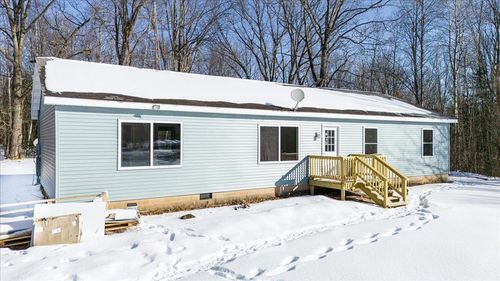 8470 Ora Lake Rd, Hale, MI, 48739-8904 | Card Image