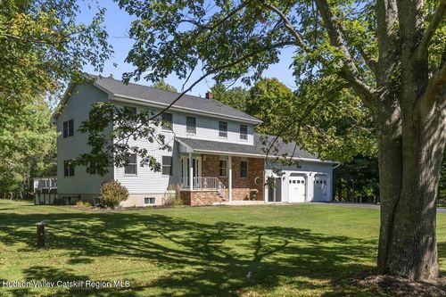 29 Stone Mountain Rd, Round Top, NY, 12473-7714 | Card Image