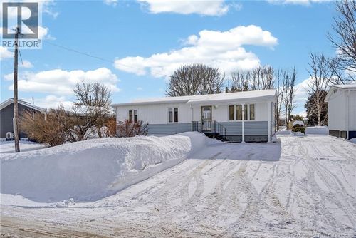 14 Kennedy Dr, Charlo, NB, E8E2M2 | Card Image