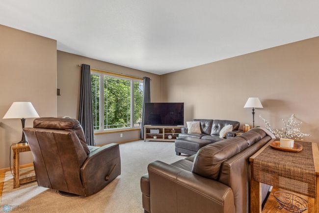 Living Room | Image 9