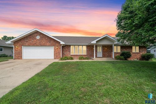 514 Anderson St, Alcester, SD, 57001-2200 | Card Image