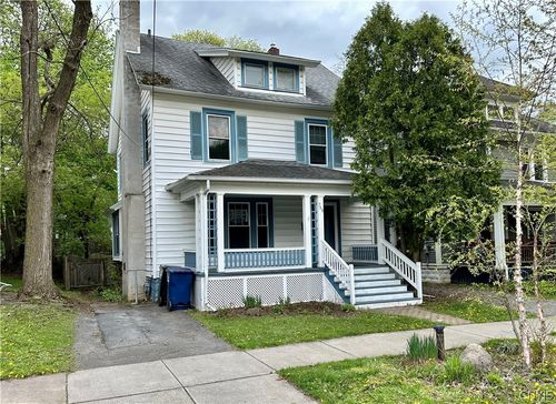 758 Allen St, Syracuse, NY, 13210-2602 | Card Image