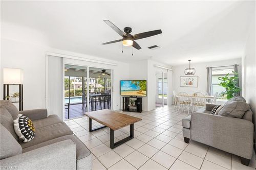 3105 Se 18th Ave, Cape Coral, FL, 33904-4098 | Card Image