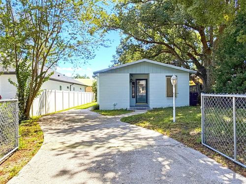 1026 W Rambla St, TAMPA, FL, 33612-7736 | Card Image