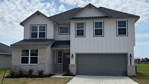 935 Elliott Dr, Nome, TX, 77629-1421 | Card Image