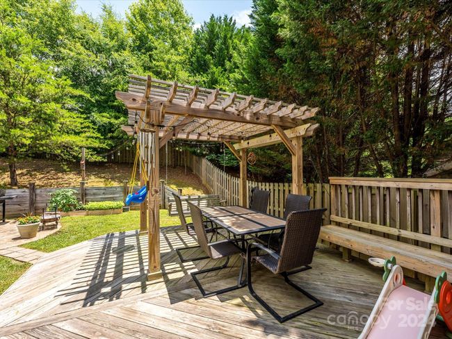 2022 Sugarbush Dr, House other with 3 bedrooms, 3 bathrooms and null parking in Charlotte NC | Image 42