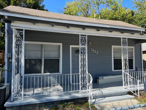 1023 N Cherry St, San Antonio, TX, 78202-1102 | Card Image