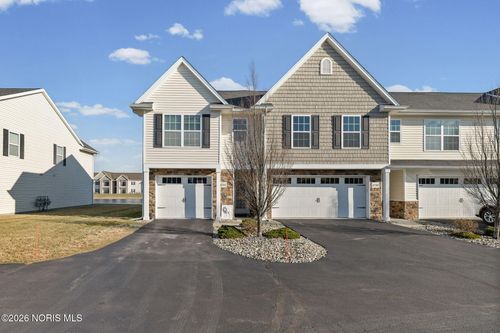 4731 Lakeside Dr, Maumee, OH, 43537-8528 | Card Image