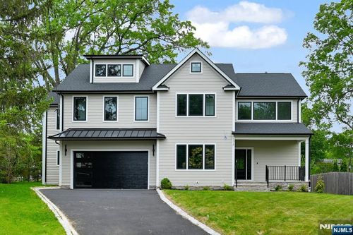 176 Harrow Rd, Westfield, NJ, 07090-1760 | Card Image