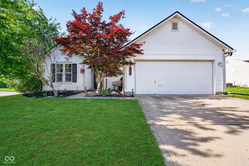 227 Sierra Dr, Lebanon, IN, 46052-4113 | Card Image