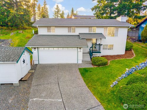 3785 Greenville Pl, Bellingham, WA, 98226-8806 | Card Image