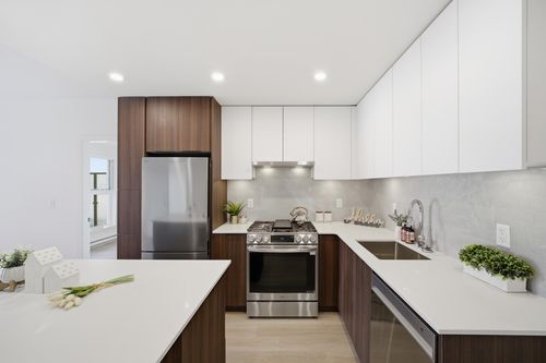 a315-7980 206a St, Langley, BC, V2Y3Z8 | Card Image