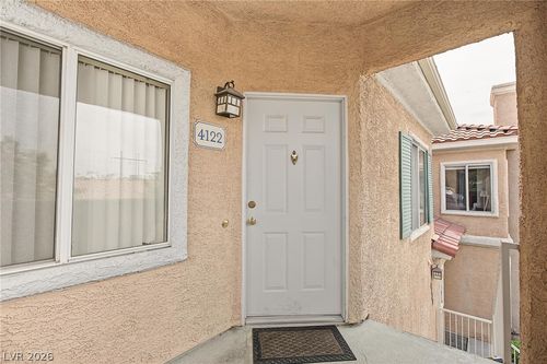 4122-251 S Green Valley Pkwy, Henderson, NV, 89012-2372 | Card Image