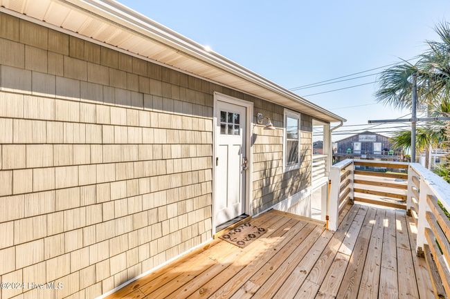 Deck outside entrance to upstairs unit | Image 37