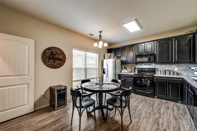 906 Chaparral Trl, Home with 3 bedrooms, 3 bathrooms and null parking in Midlothian TX | Image 12