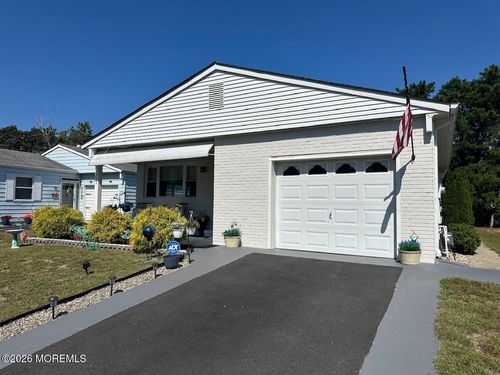 112 Santiago Dr, Toms River, NJ, 08757-6161 | Card Image