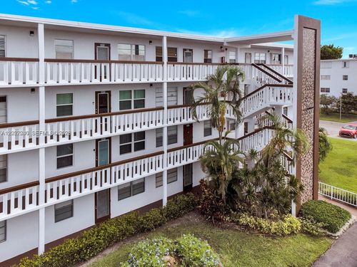 4052-4052 Harwood E, Deerfield Beach, FL, 33442-3436 | Card Image