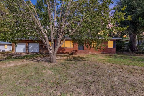 412 N Post Oak St, Winnsboro, TX, 75494-2433 | Card Image