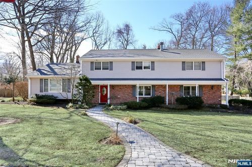 21 Dorchester Rd, Woodcliff Lake, NJ, 07677-7857 | Card Image